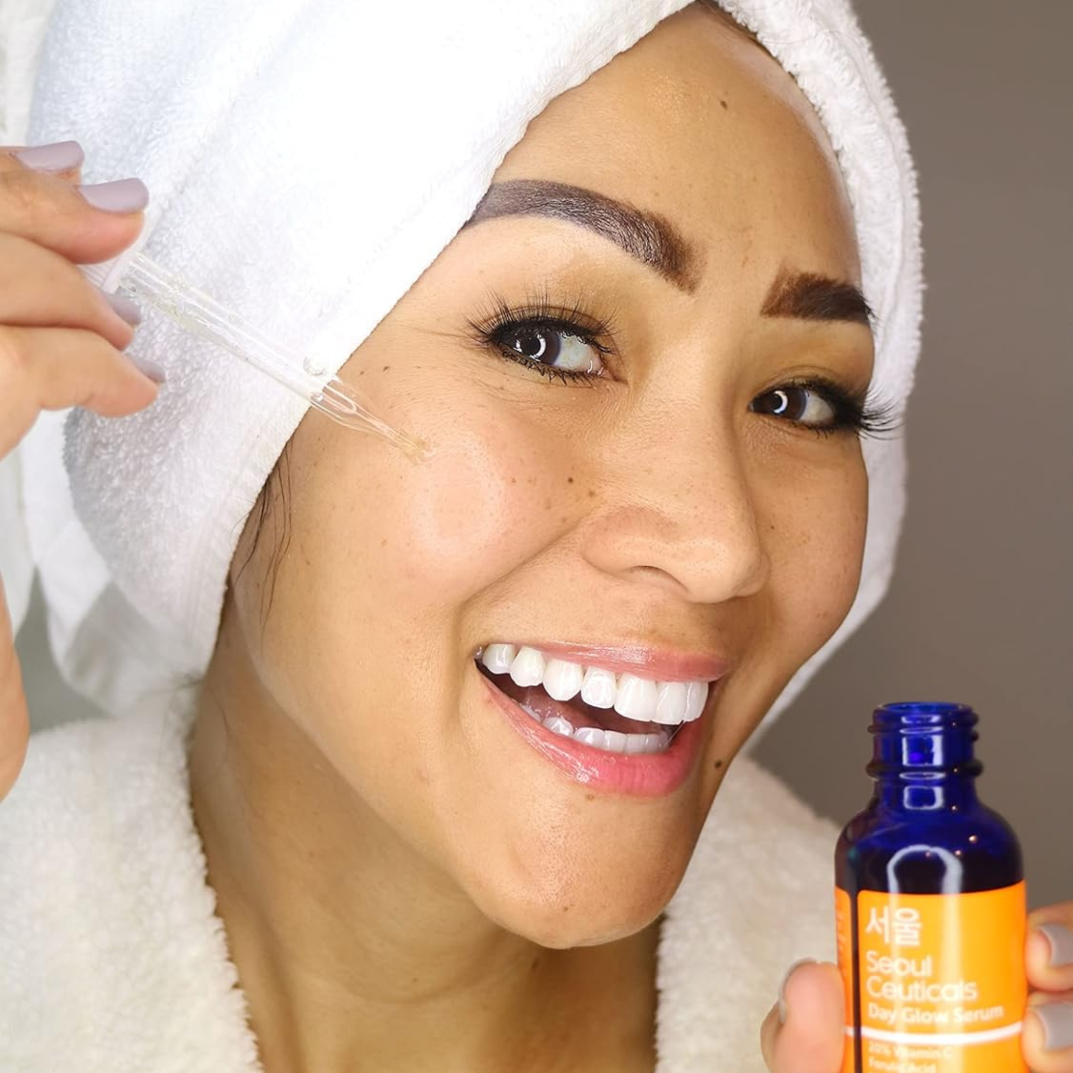 Korean Skin Care Set Contains Potent Vitamin C Serum PLUS Korean Snail Eye Cream with Centella Asiatica - This Extremely Effective Skincare Set Provides You With Glowing Skin & Youthful Eyes